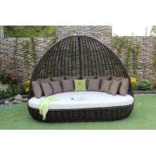 Exklusives klassisches Design Synthetisches Poly Rattan Tagesbett / Sonnenbank mit Bogen Für Outdoor Garten Strand Resort Pool Wicker Möbel